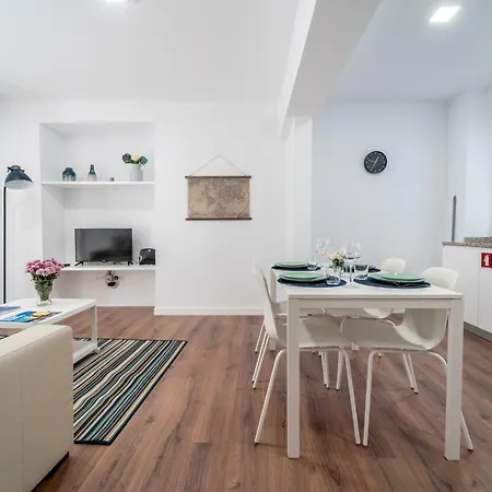 Apartment Praca Velha I